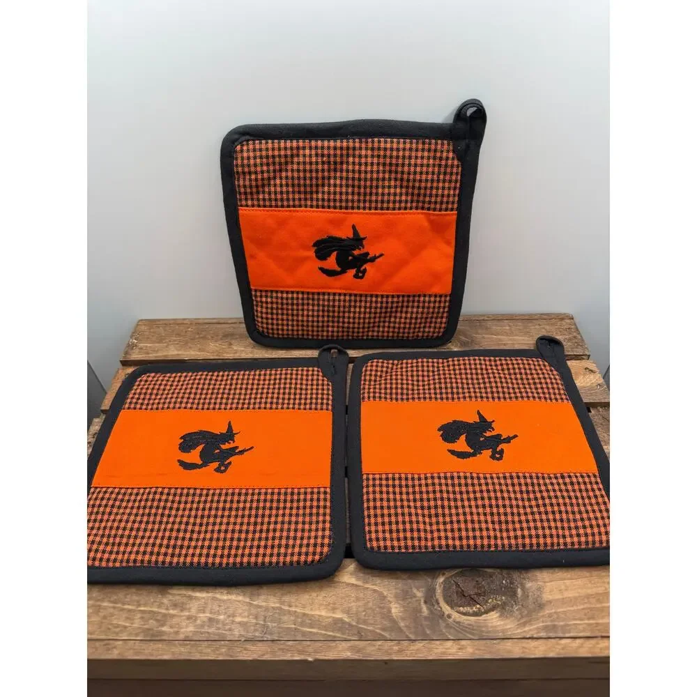 Set of 3 Halloween Pot Holders -Orange Black Gingham Plaid -Flying Witch Quilted